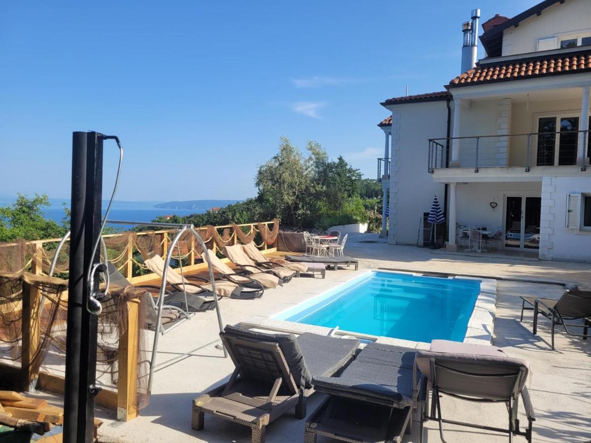 Ferienwohnung Mit Pool Kroatien Mit Meerblick Und Pool Lovran Eksteriør billede