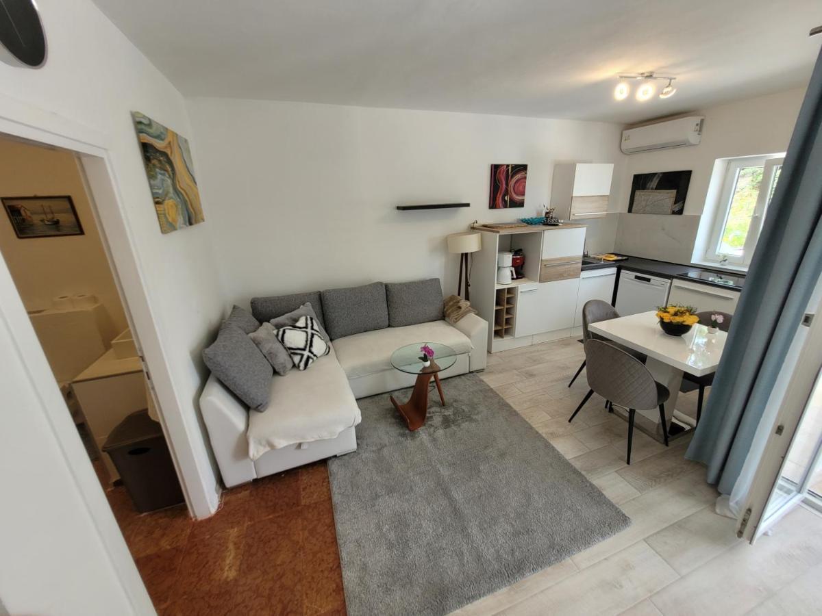 Ferienwohnung Mit Pool Kroatien Mit Meerblick Und Pool Lovran Eksteriør billede
