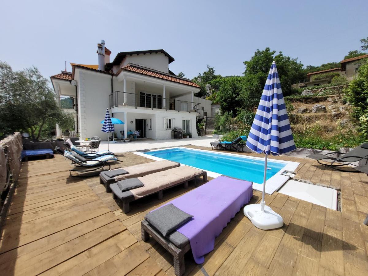 Ferienwohnung Mit Pool Kroatien Mit Meerblick Und Pool Lovran Eksteriør billede